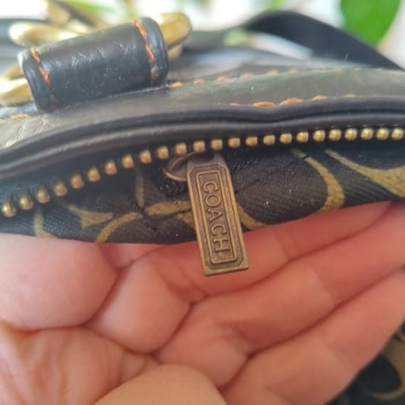 Coach Handbag - Picture 9 of 15